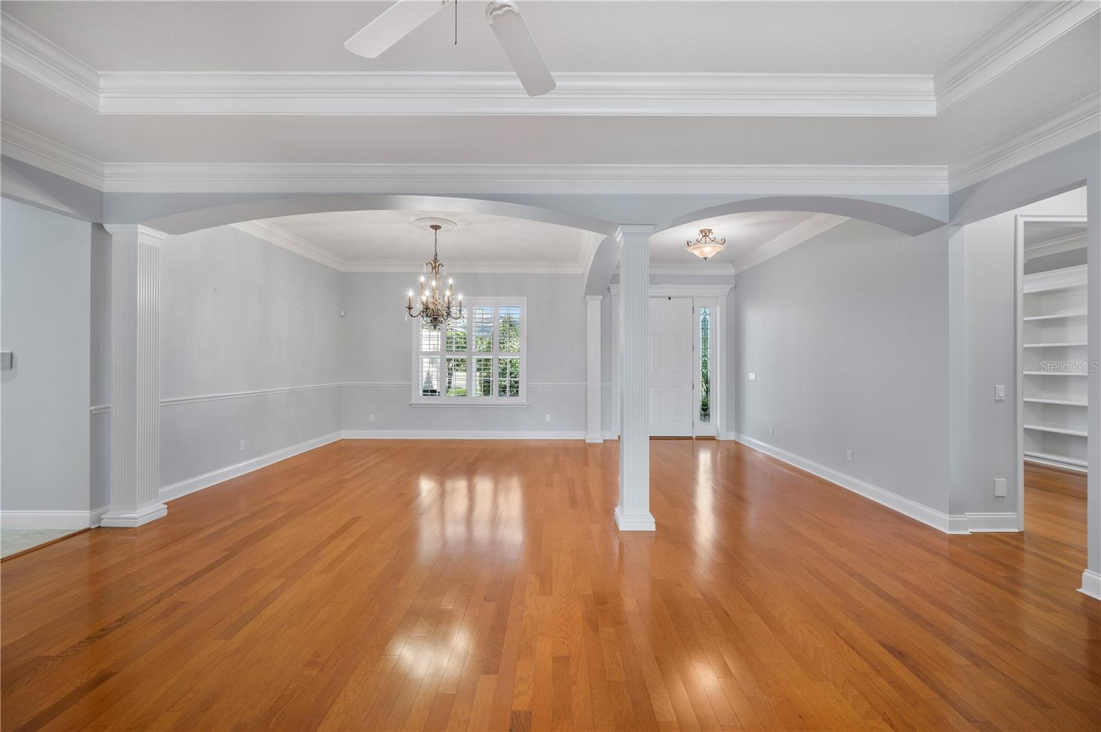 Image 19 of 100 For 5789 Lake Victoria Drive