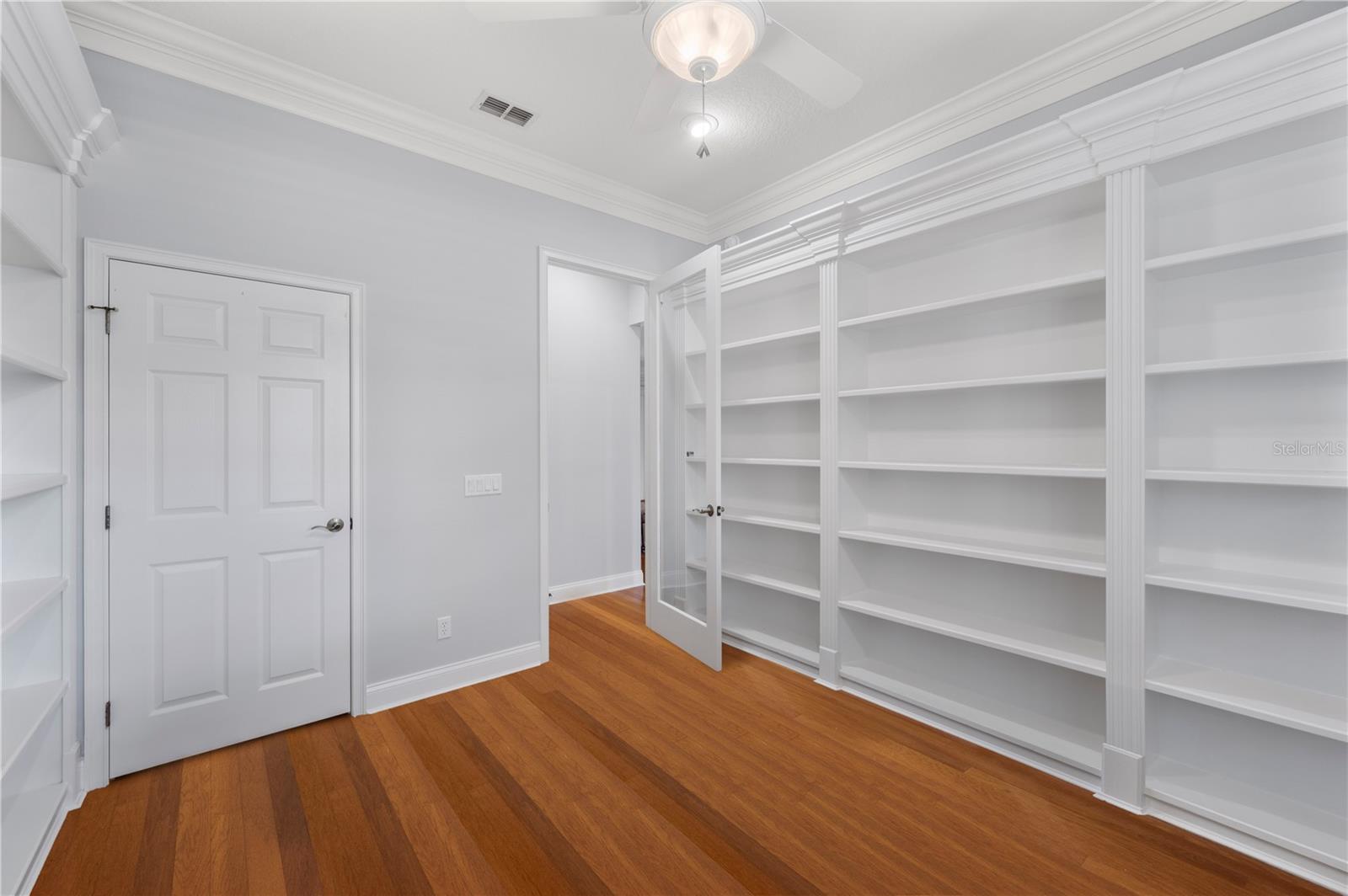 Image 22 of 100 For 5789 Lake Victoria Drive