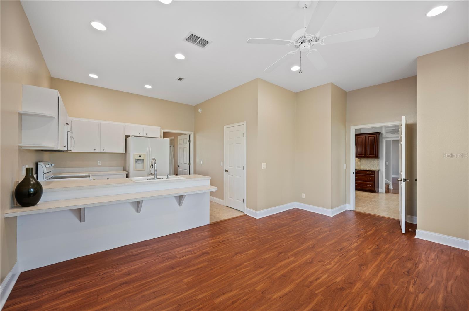 Image 39 of 100 For 5789 Lake Victoria Drive