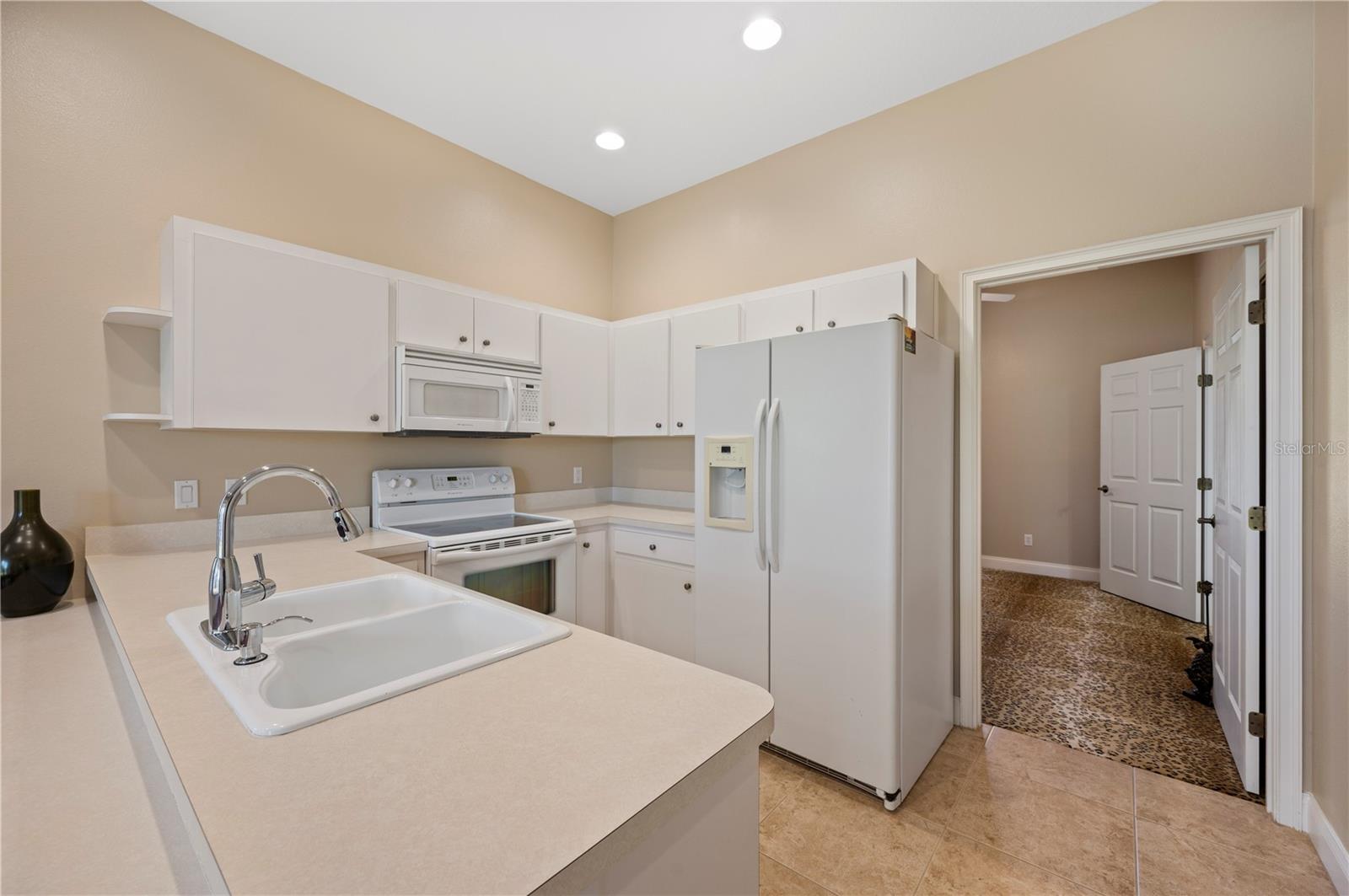 Image 42 of 100 For 5789 Lake Victoria Drive