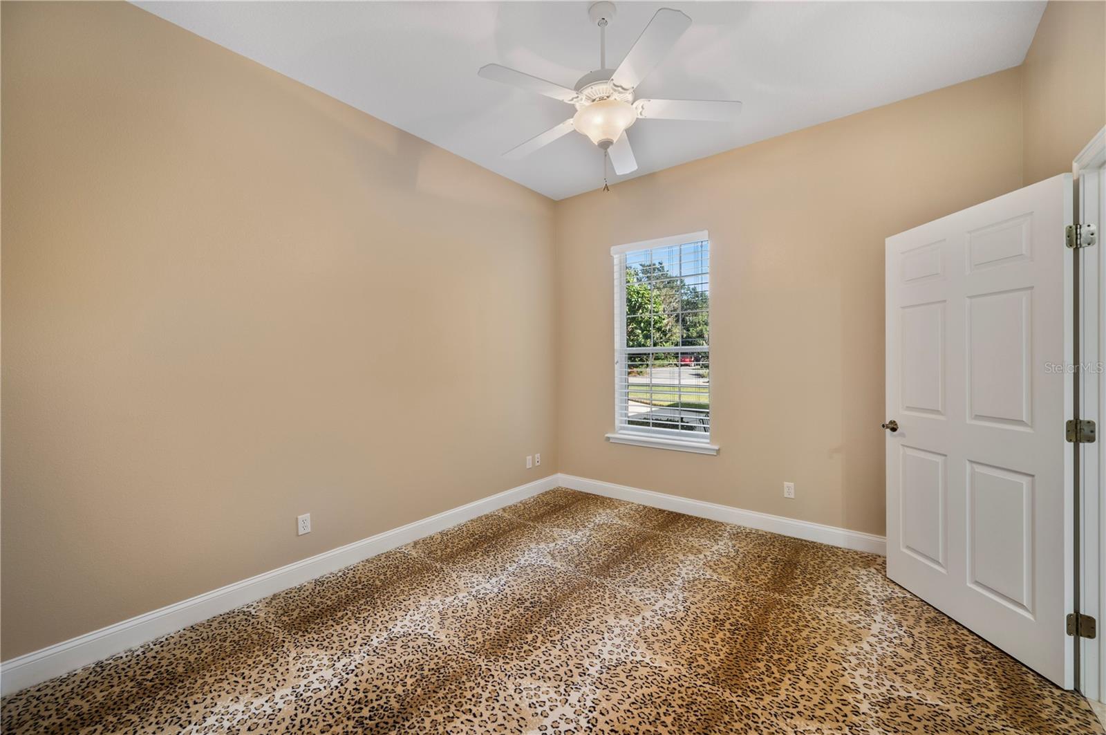 Image 44 of 100 For 5789 Lake Victoria Drive