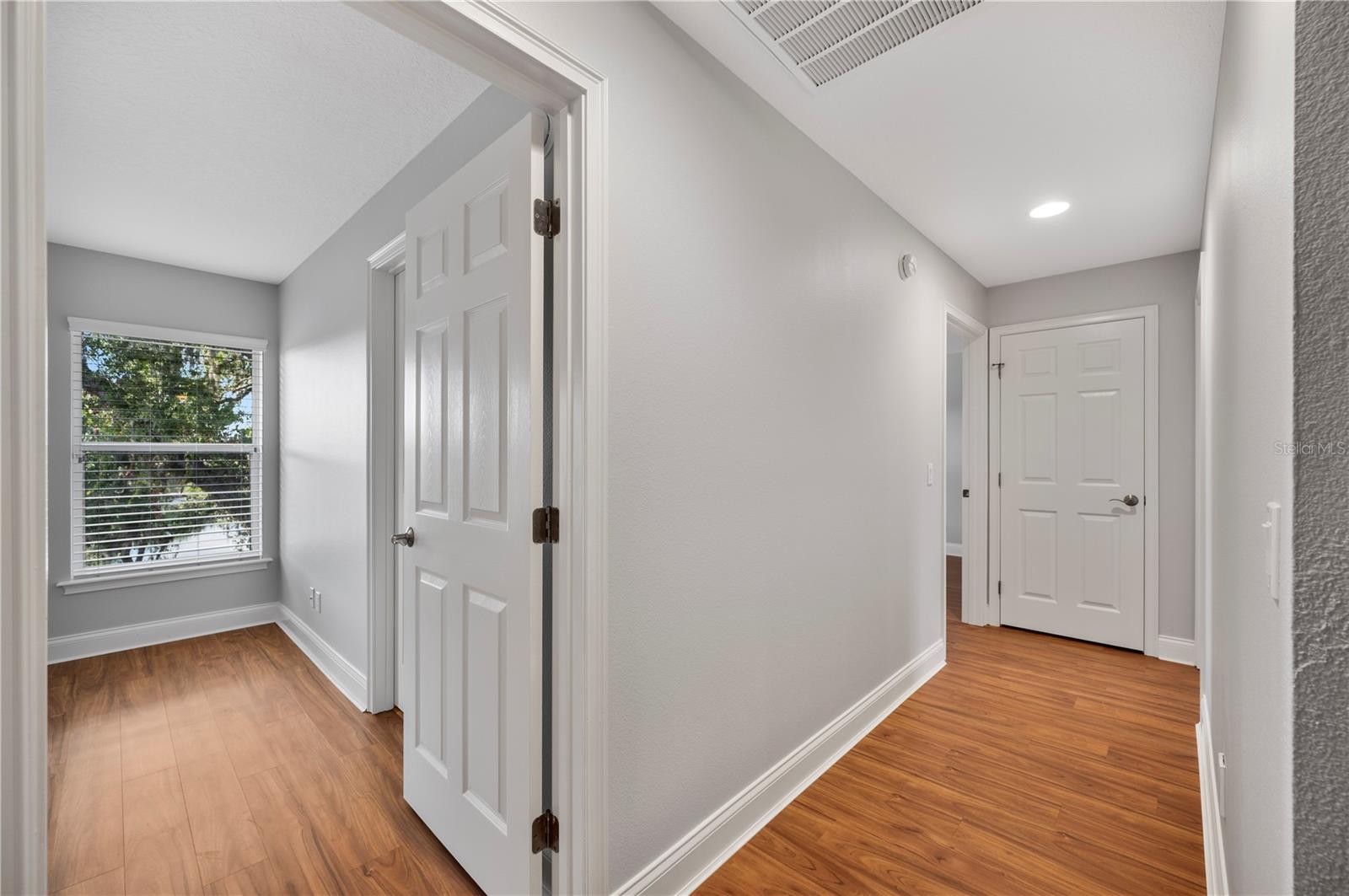 Image 54 of 100 For 5789 Lake Victoria Drive