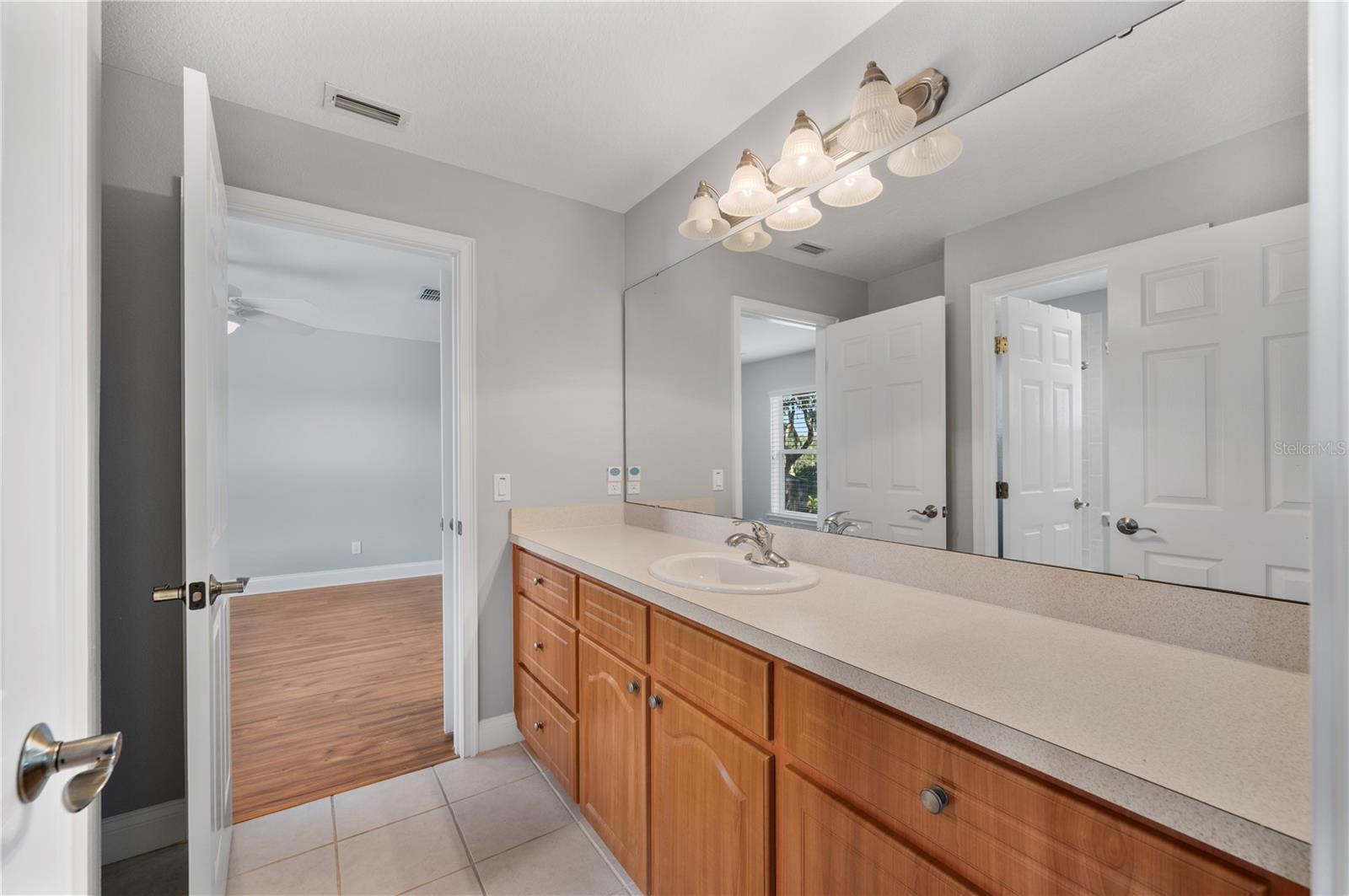 Image 58 of 100 For 5789 Lake Victoria Drive