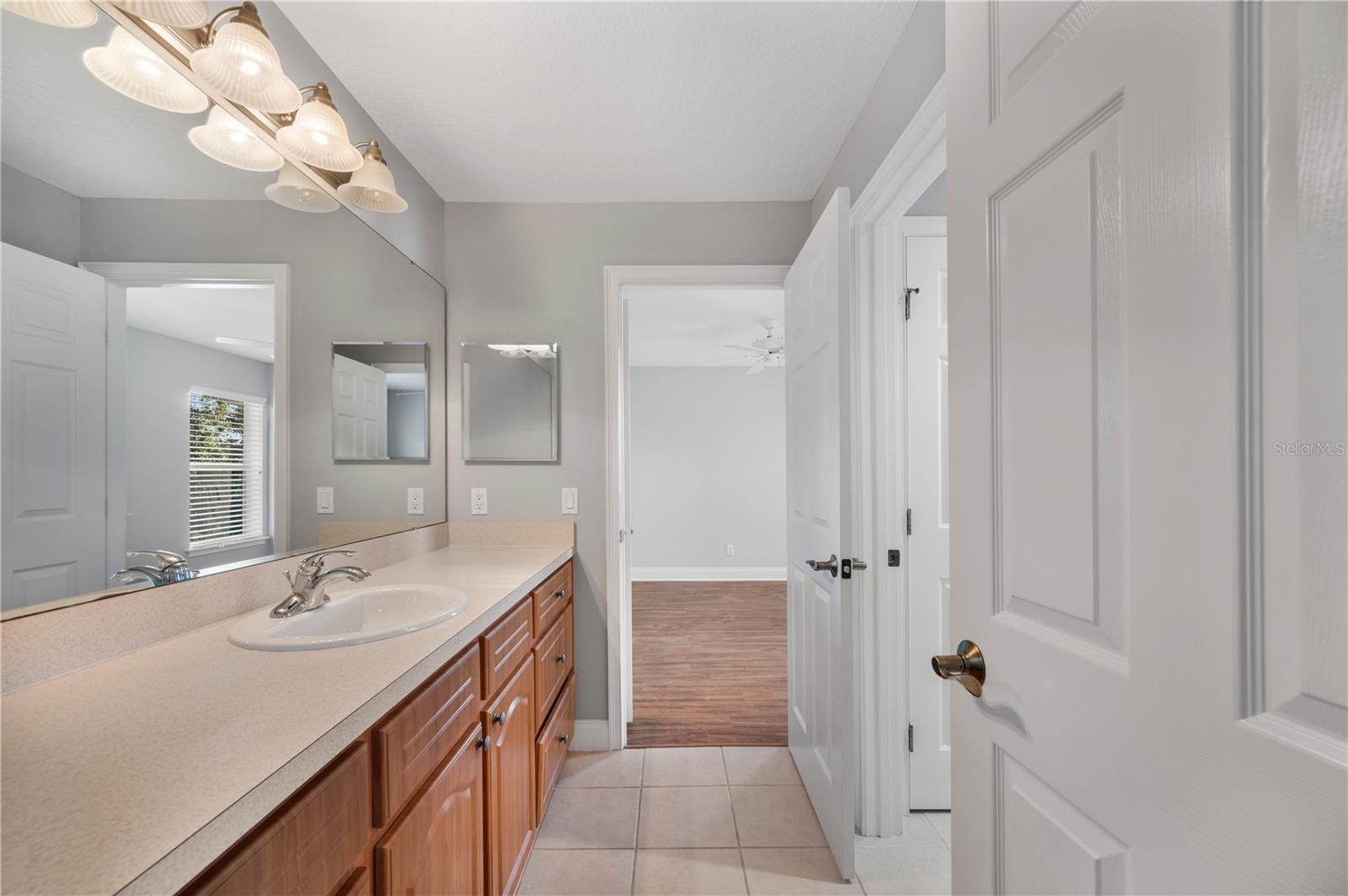 Image 59 of 100 For 5789 Lake Victoria Drive