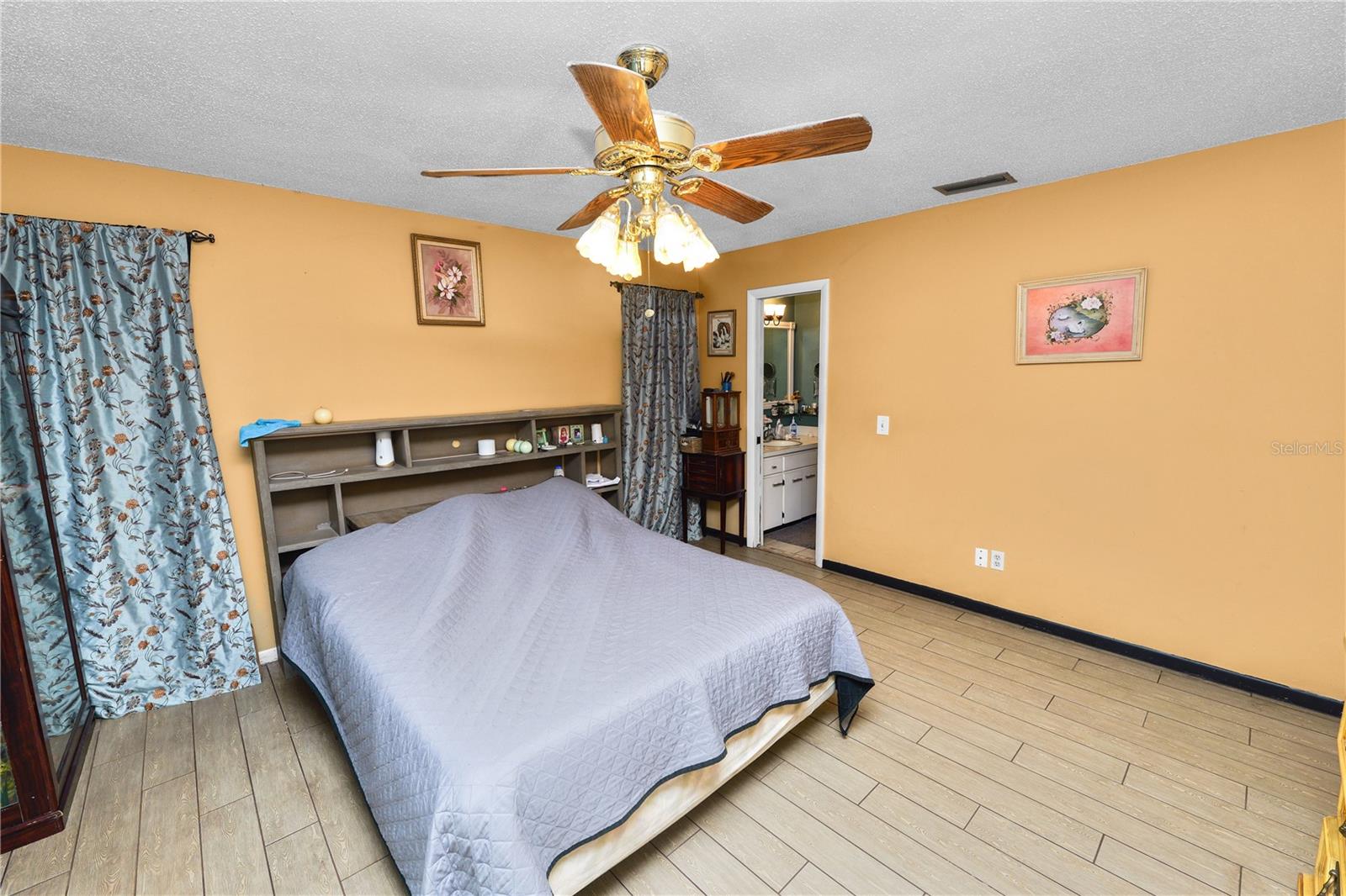 Image 16 of 30 For 3075 Flamingo Lane