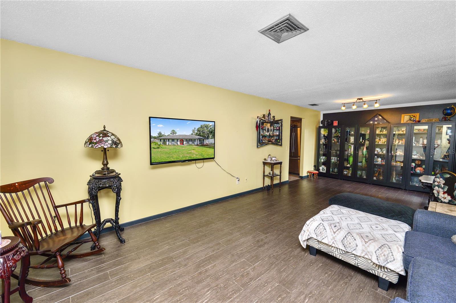 Image 6 of 30 For 3075 Flamingo Lane