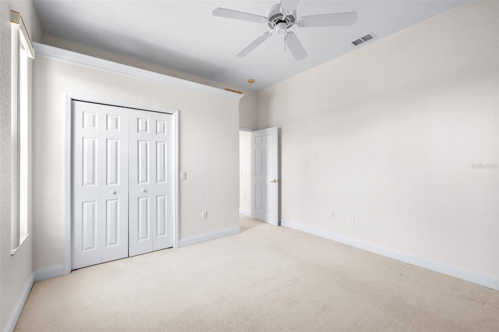 Image 19 of 37 For 2692 Huntington Hills Dr