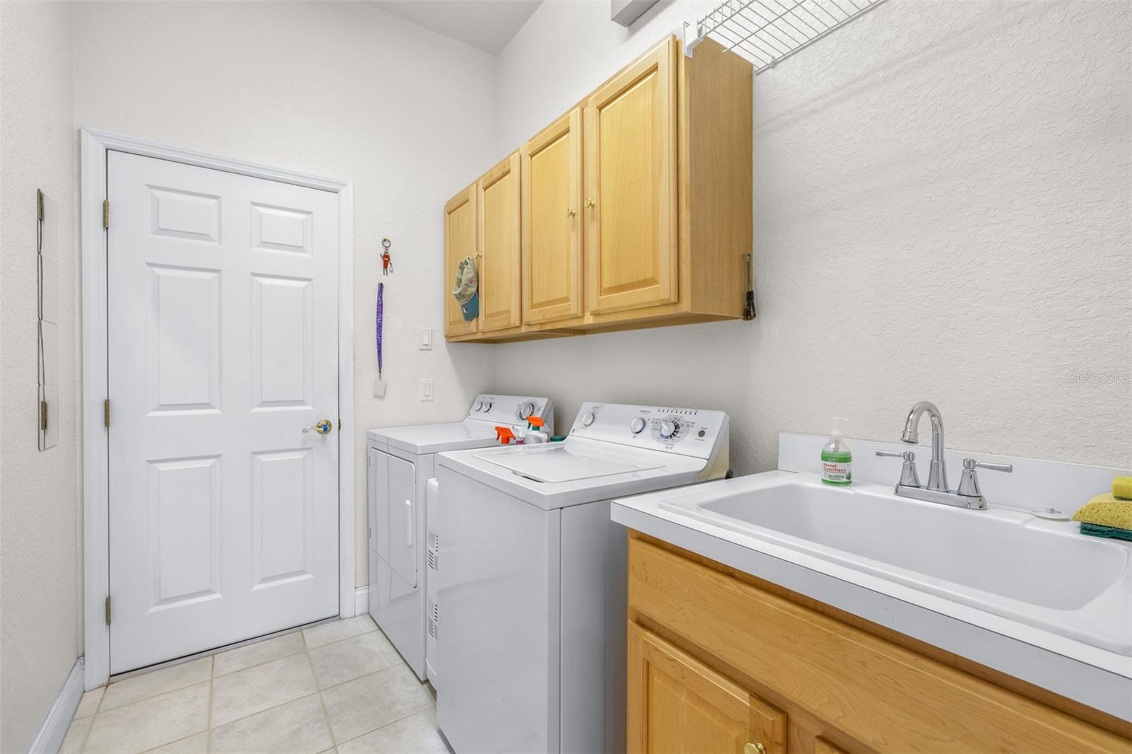 Image 20 of 37 For 2692 Huntington Hills Dr