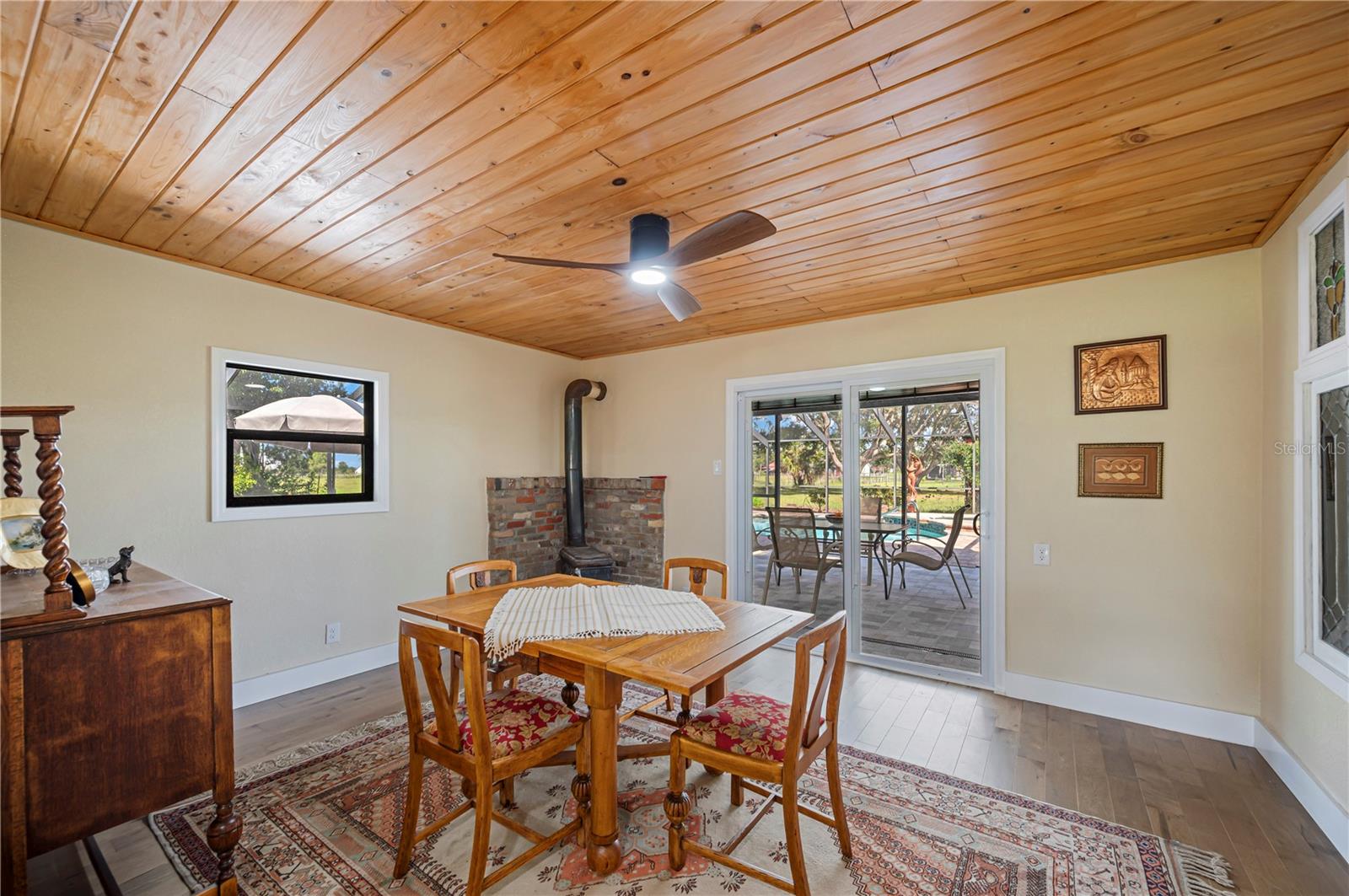 Image 15 of 87 For 216 Corbett Road