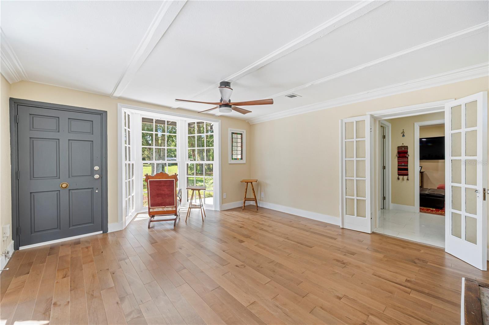 Image 25 of 87 For 216 Corbett Road