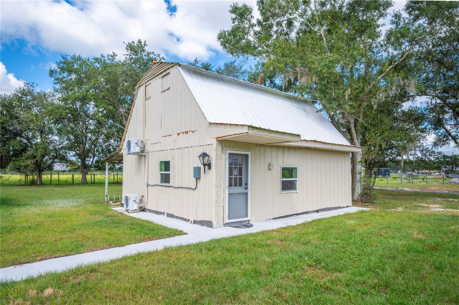 Image 58 of 87 For 216 Corbett Road