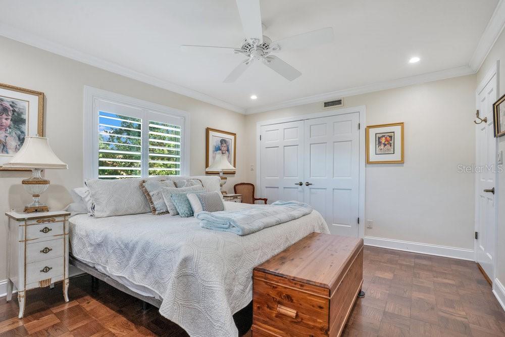 Image 22 of 64 For 2307 Jonila Avenue