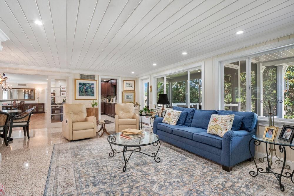 Image 5 of 64 For 2307 Jonila Avenue