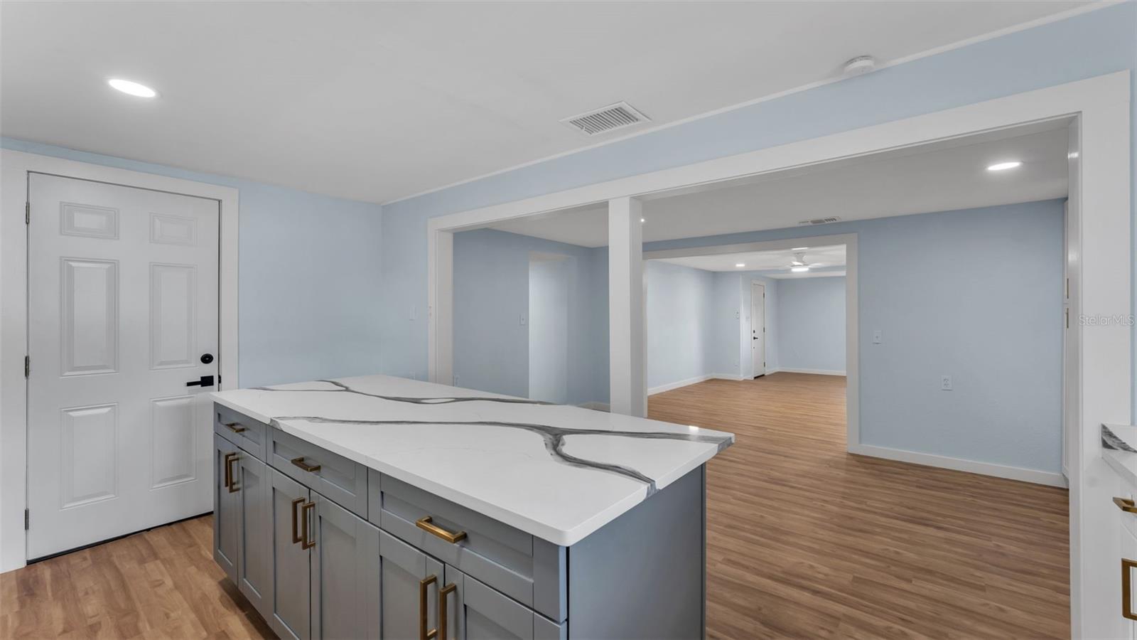 Image 10 of 46 For 4644 Gary Avenue