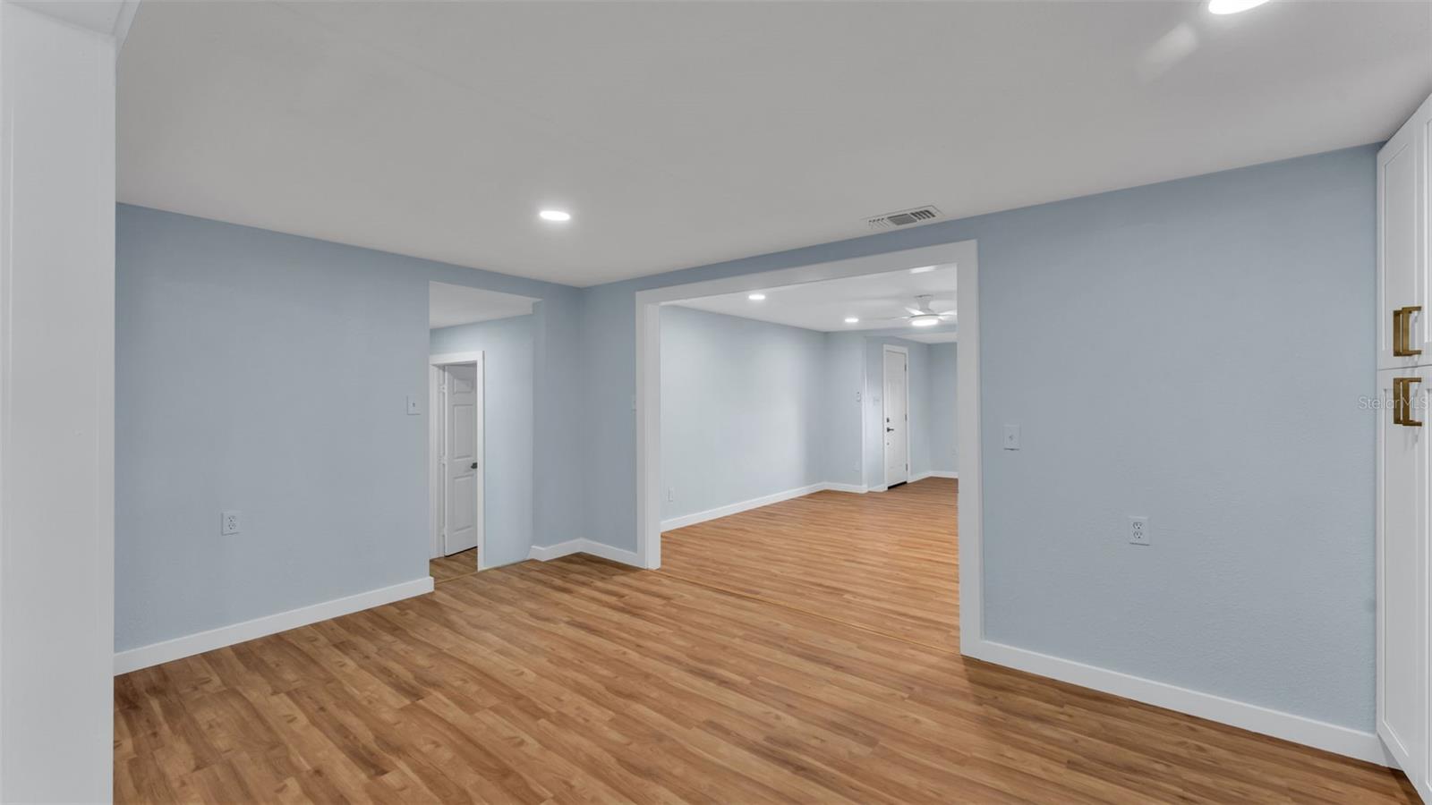 Image 15 of 46 For 4644 Gary Avenue