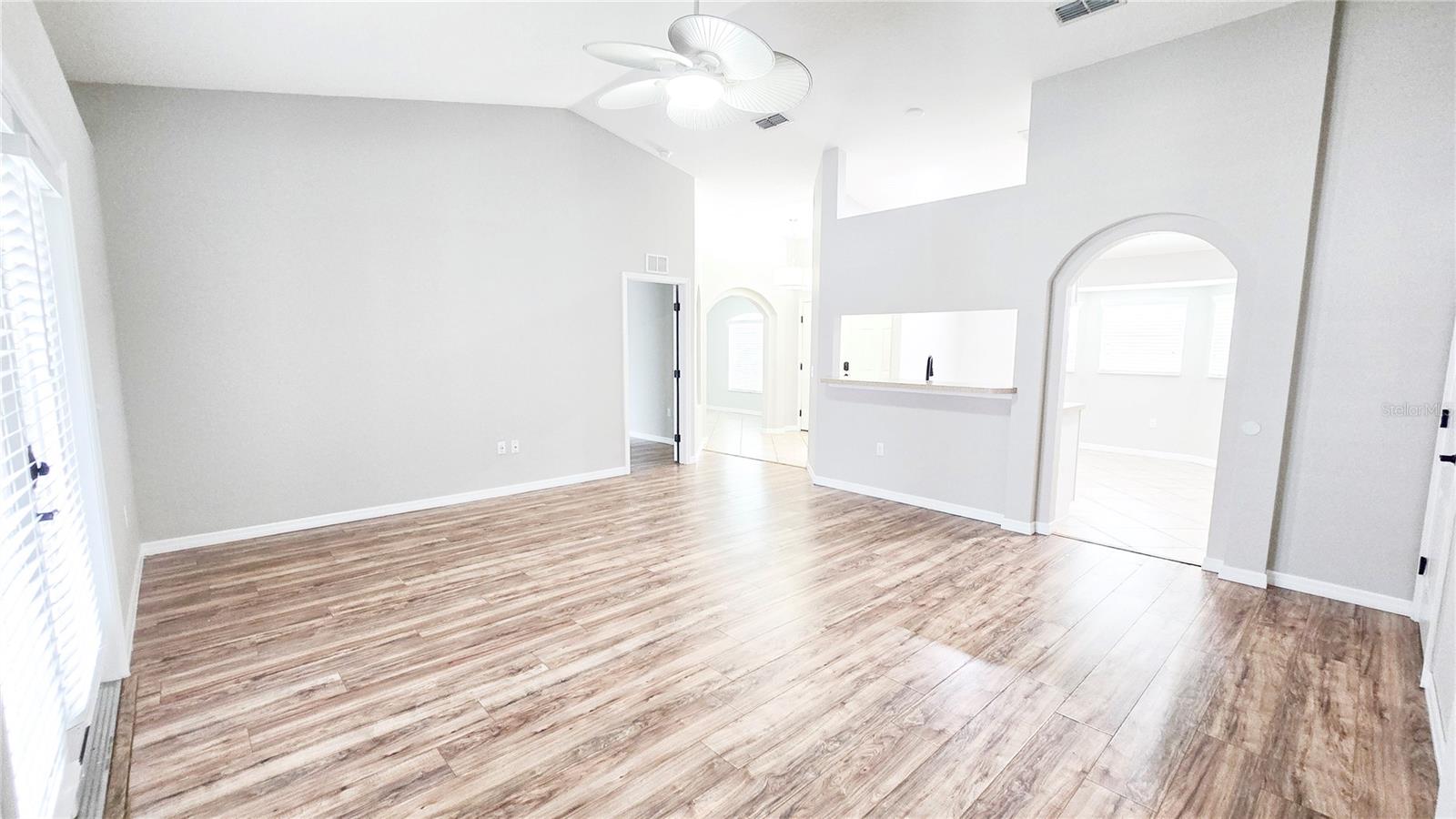 Image 12 of 30 For 3519 Kenwood Crossing