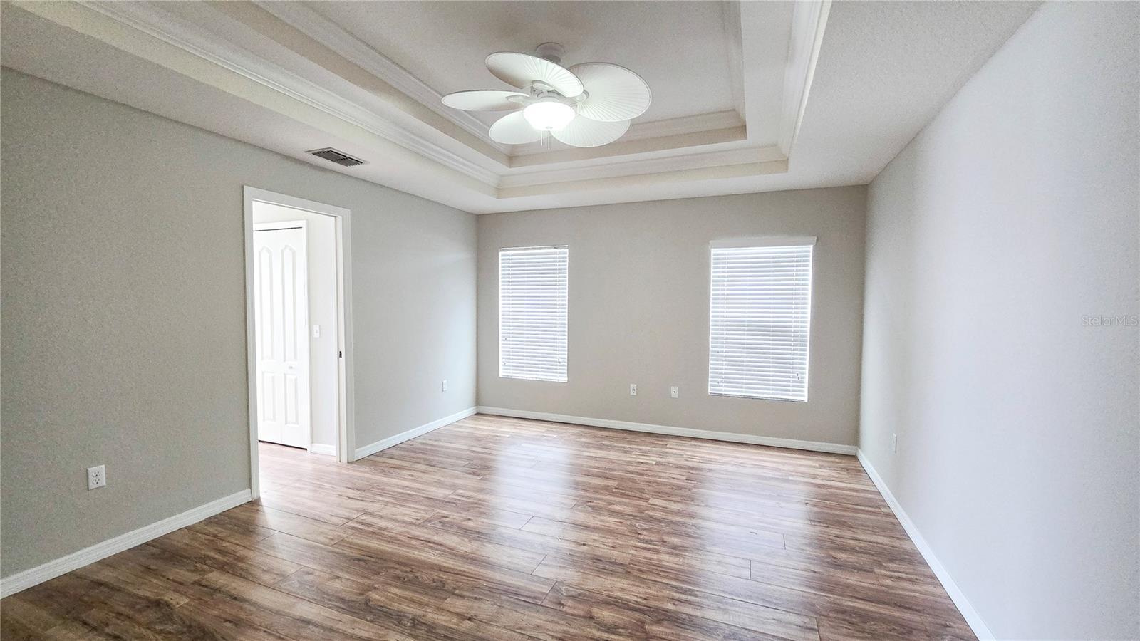 Image 15 of 30 For 3519 Kenwood Crossing