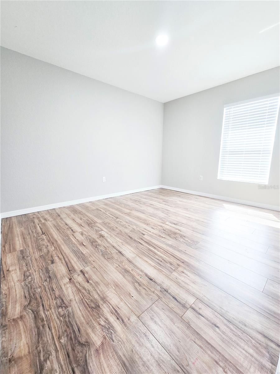 Image 23 of 30 For 3519 Kenwood Crossing