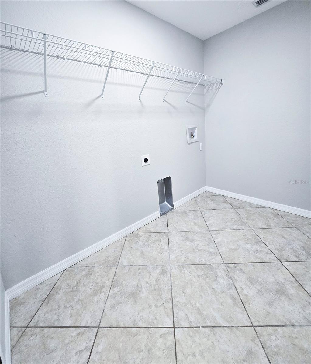 Image 27 of 30 For 3519 Kenwood Crossing