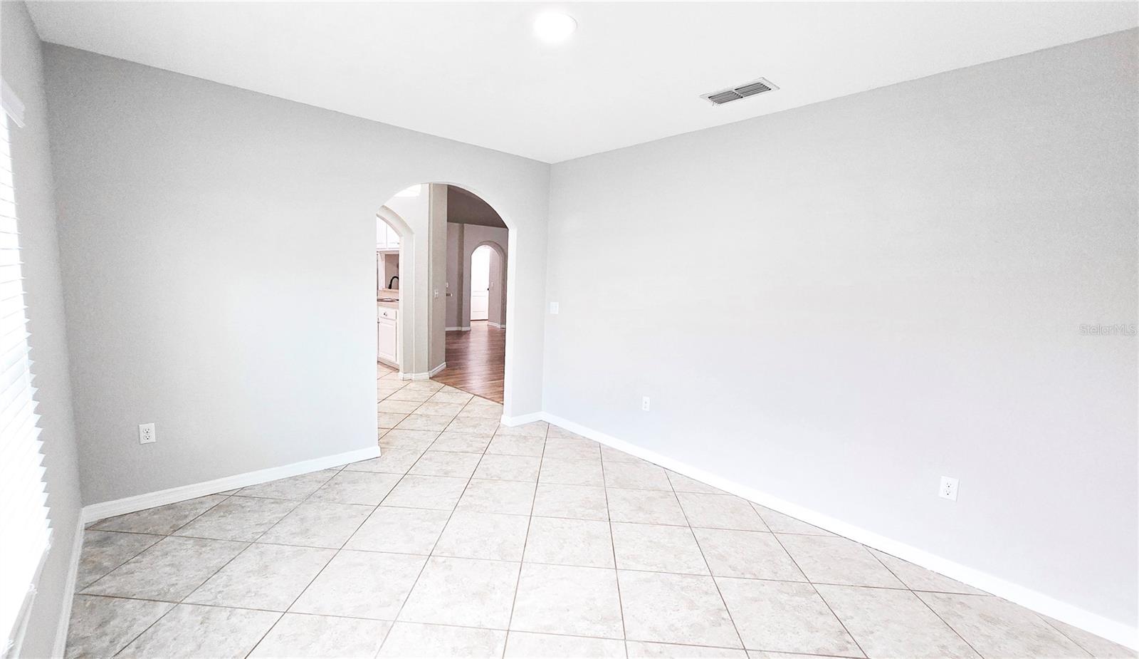 Image 9 of 30 For 3519 Kenwood Crossing