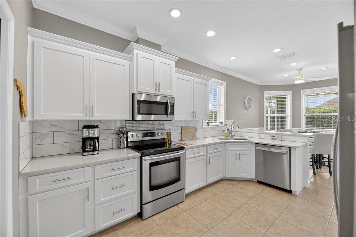 Image 4 of 59 For 8147 Lake James Drive