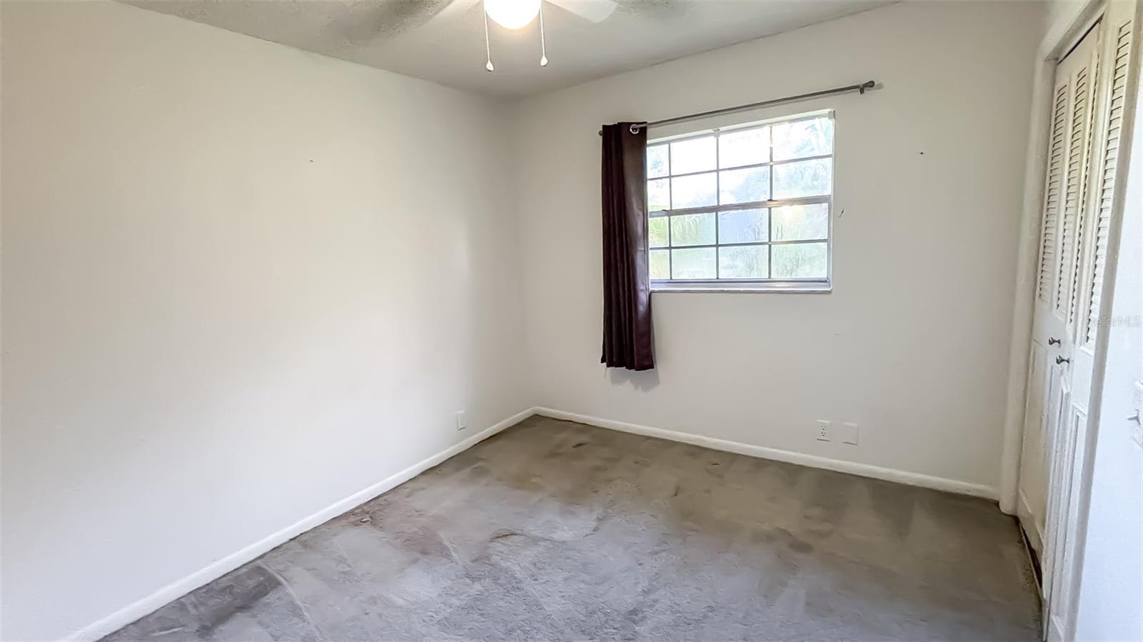 Image 11 of 37 For 1731 Lagoon Court