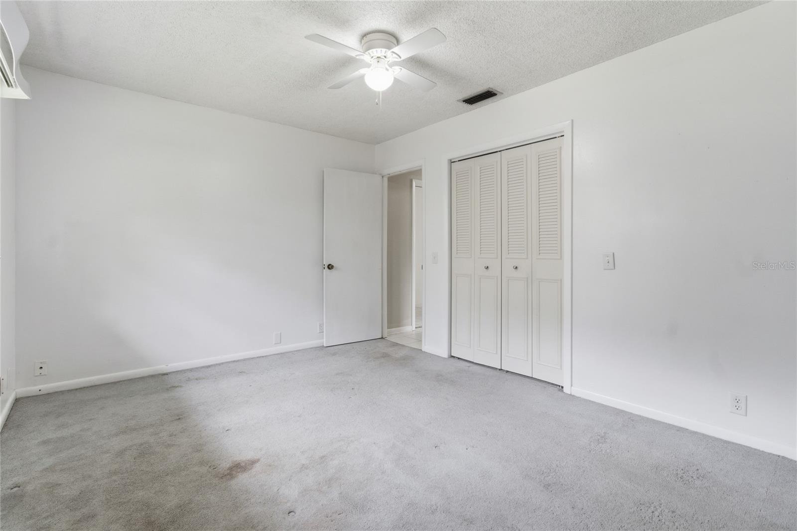 Image 20 of 37 For 1731 Lagoon Court