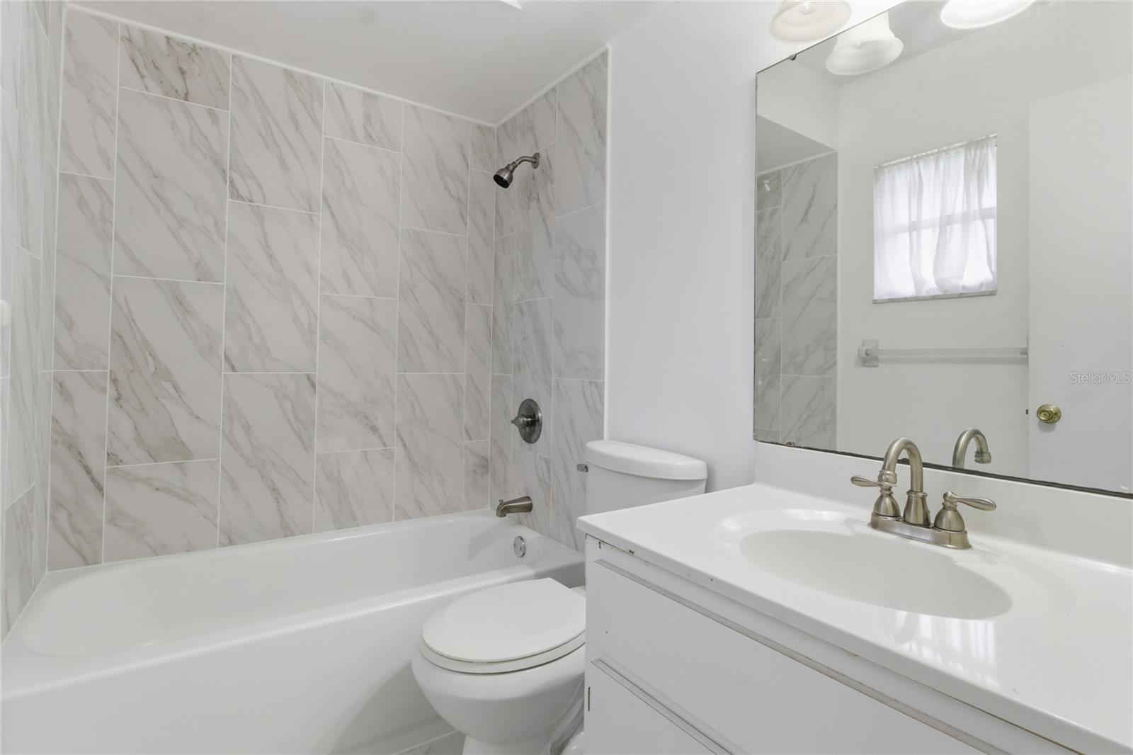 Image 24 of 37 For 1731 Lagoon Court