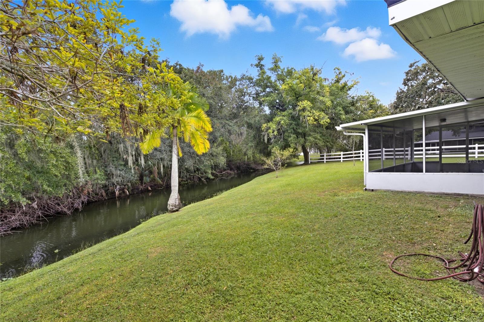 Image 30 of 37 For 1731 Lagoon Court