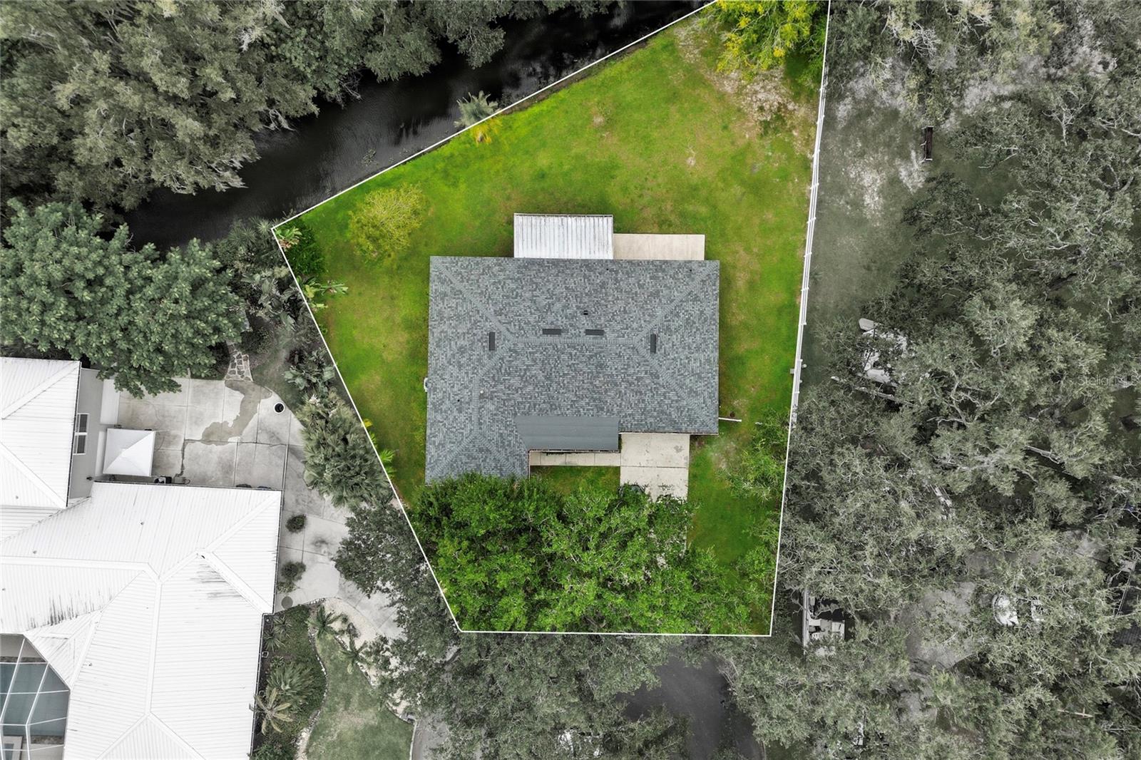 Image 31 of 37 For 1731 Lagoon Court