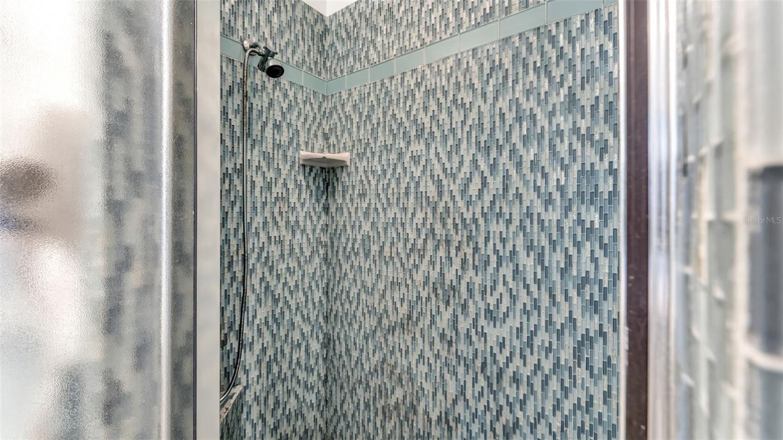 Image 33 of 57 For 805 Susan Place