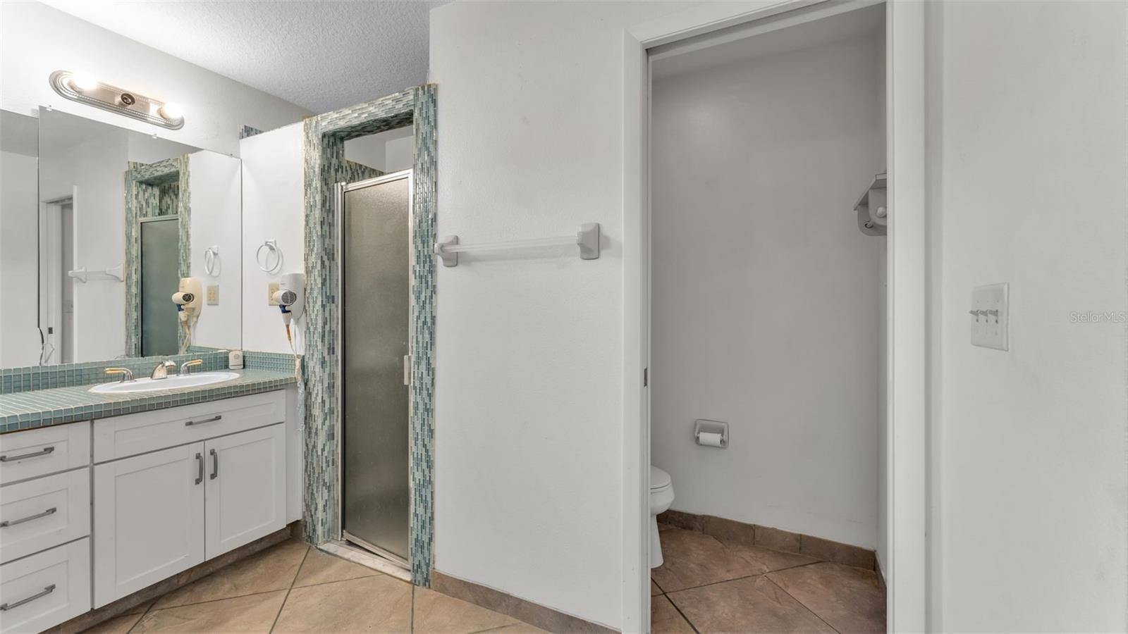 Image 34 of 57 For 805 Susan Place