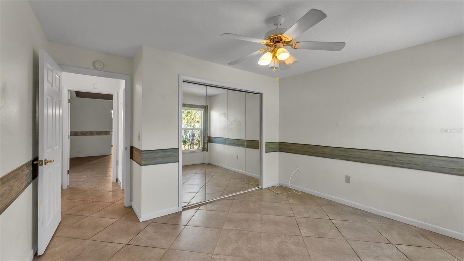 Image 37 of 57 For 805 Susan Place