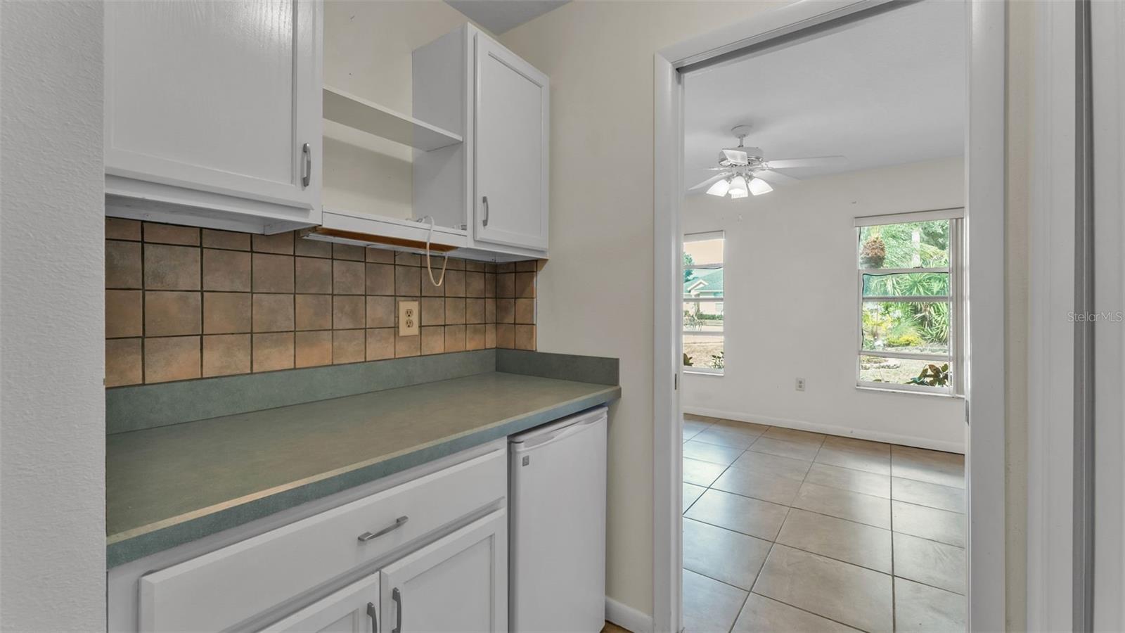 Image 45 of 57 For 805 Susan Place