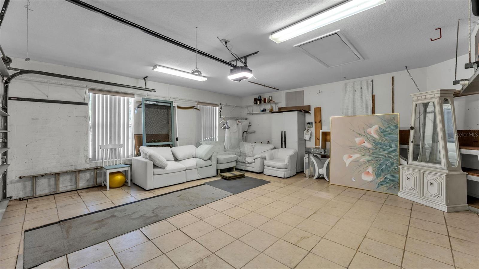 Image 47 of 57 For 805 Susan Place