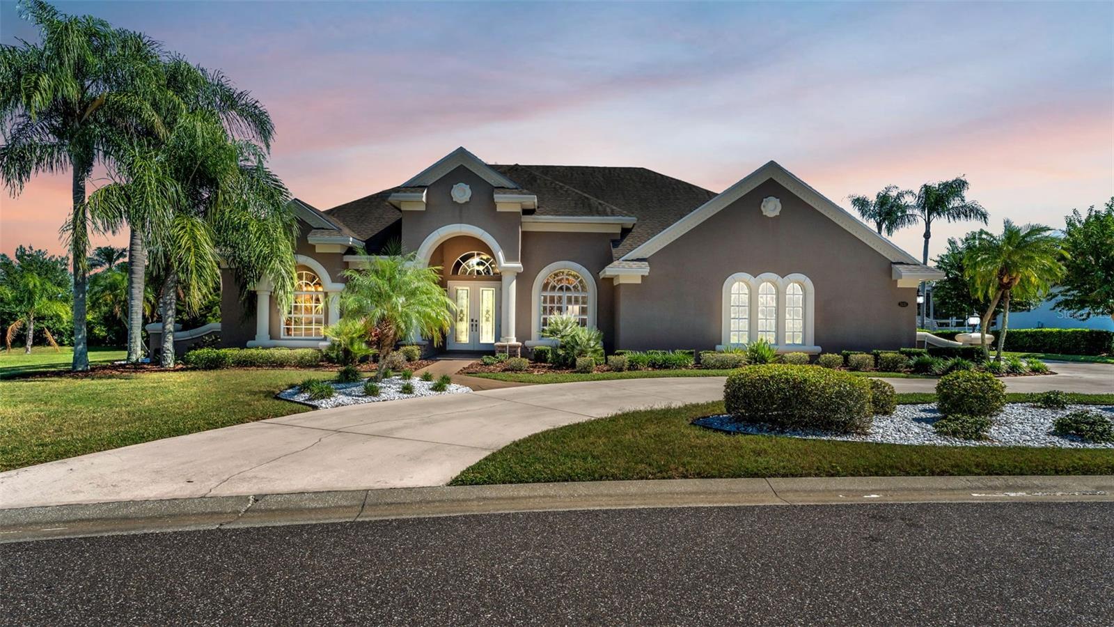 Details for 5135 Highlands Lakeview Loop, LAKELAND, FL 33812