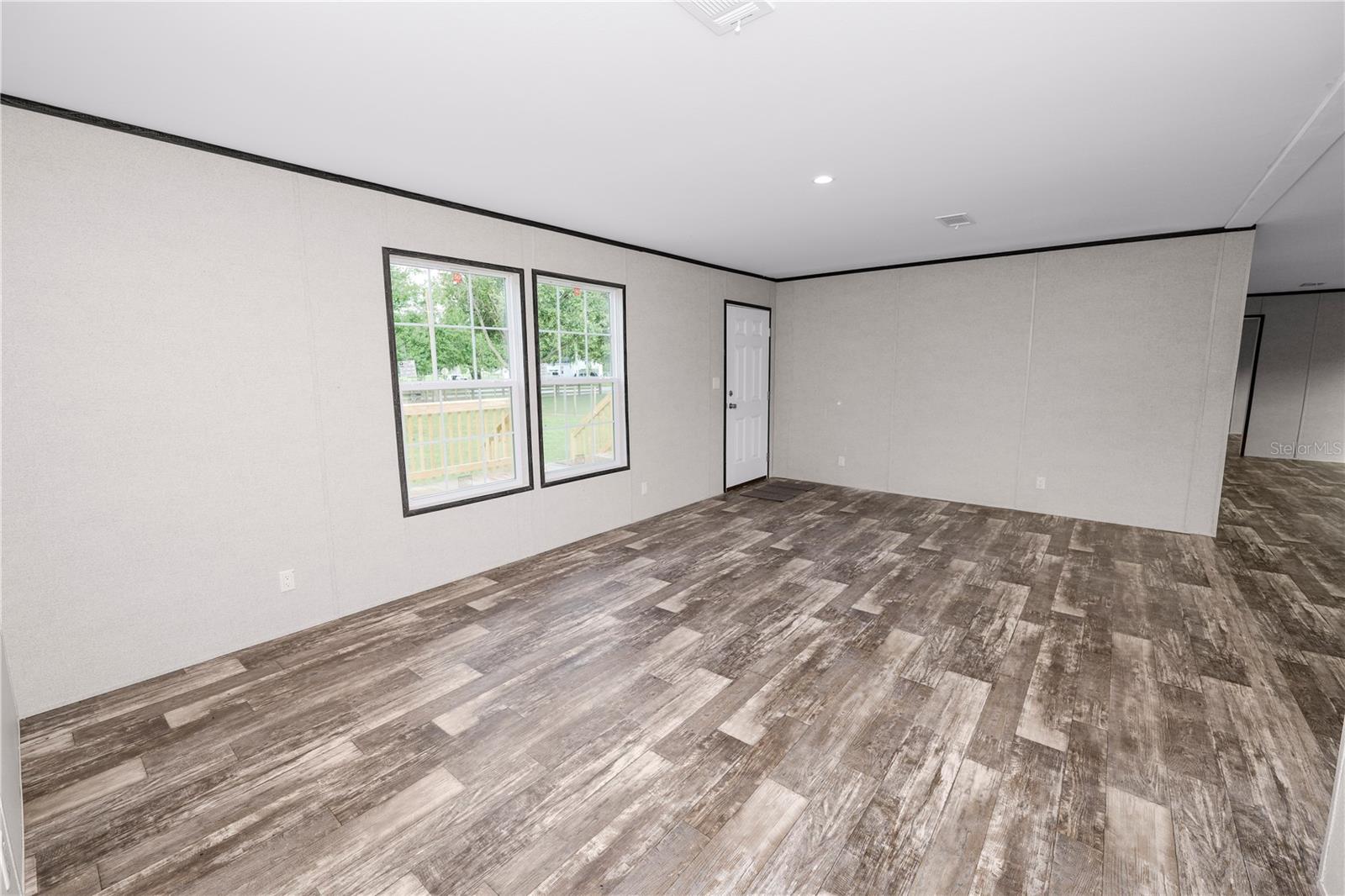 Image 12 of 59 For 7043 Glen Meadow Drive