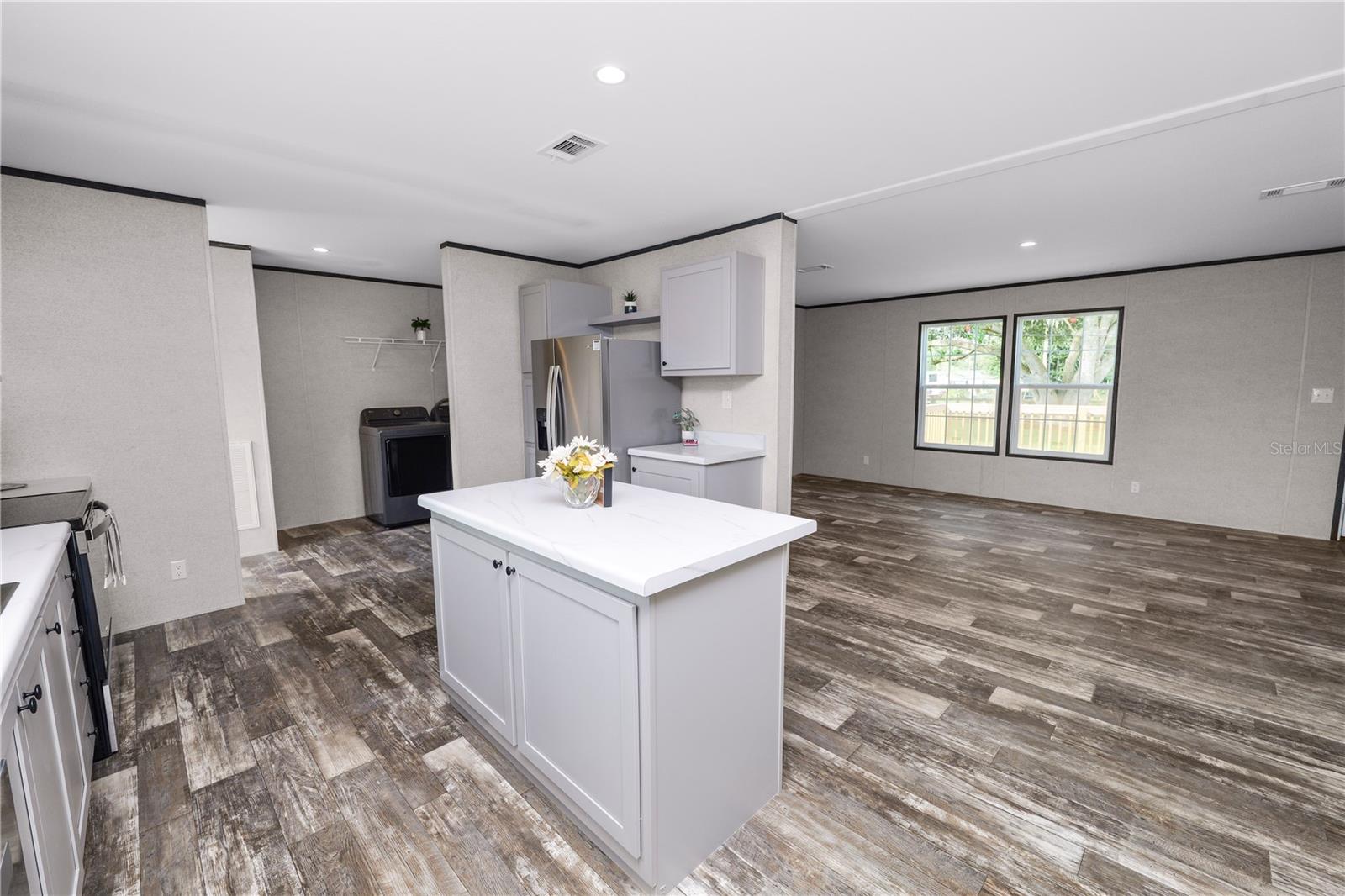 Image 21 of 59 For 7043 Glen Meadow Drive