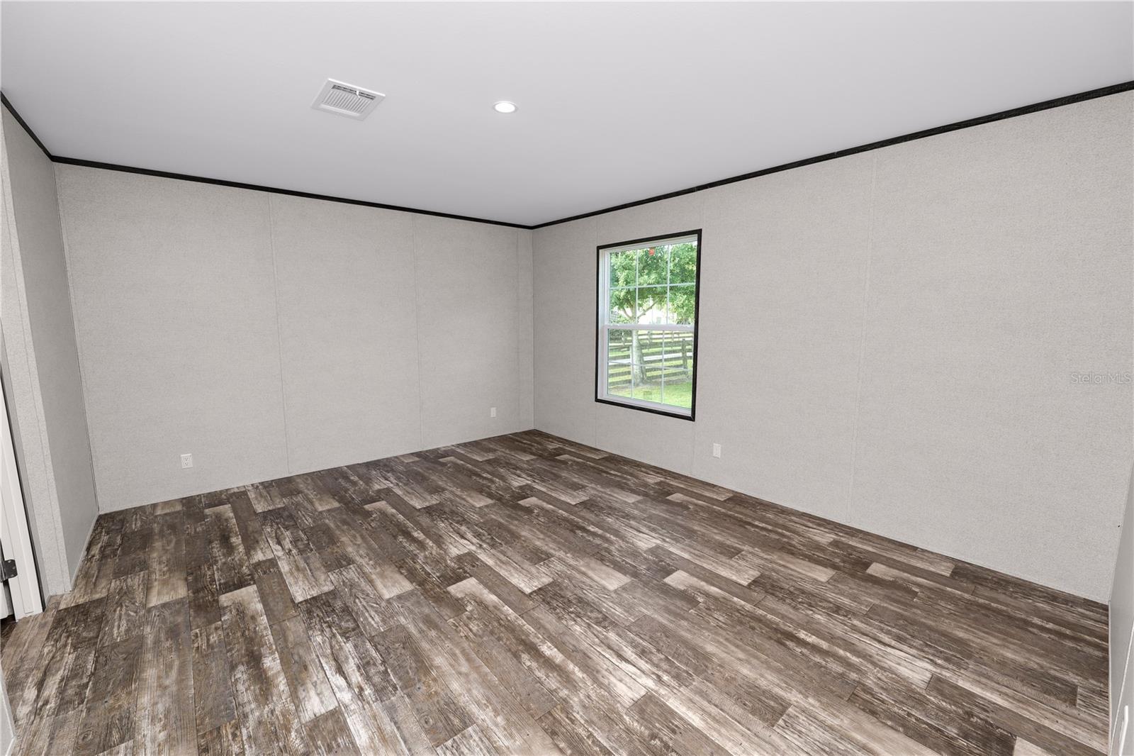 Image 27 of 59 For 7043 Glen Meadow Drive