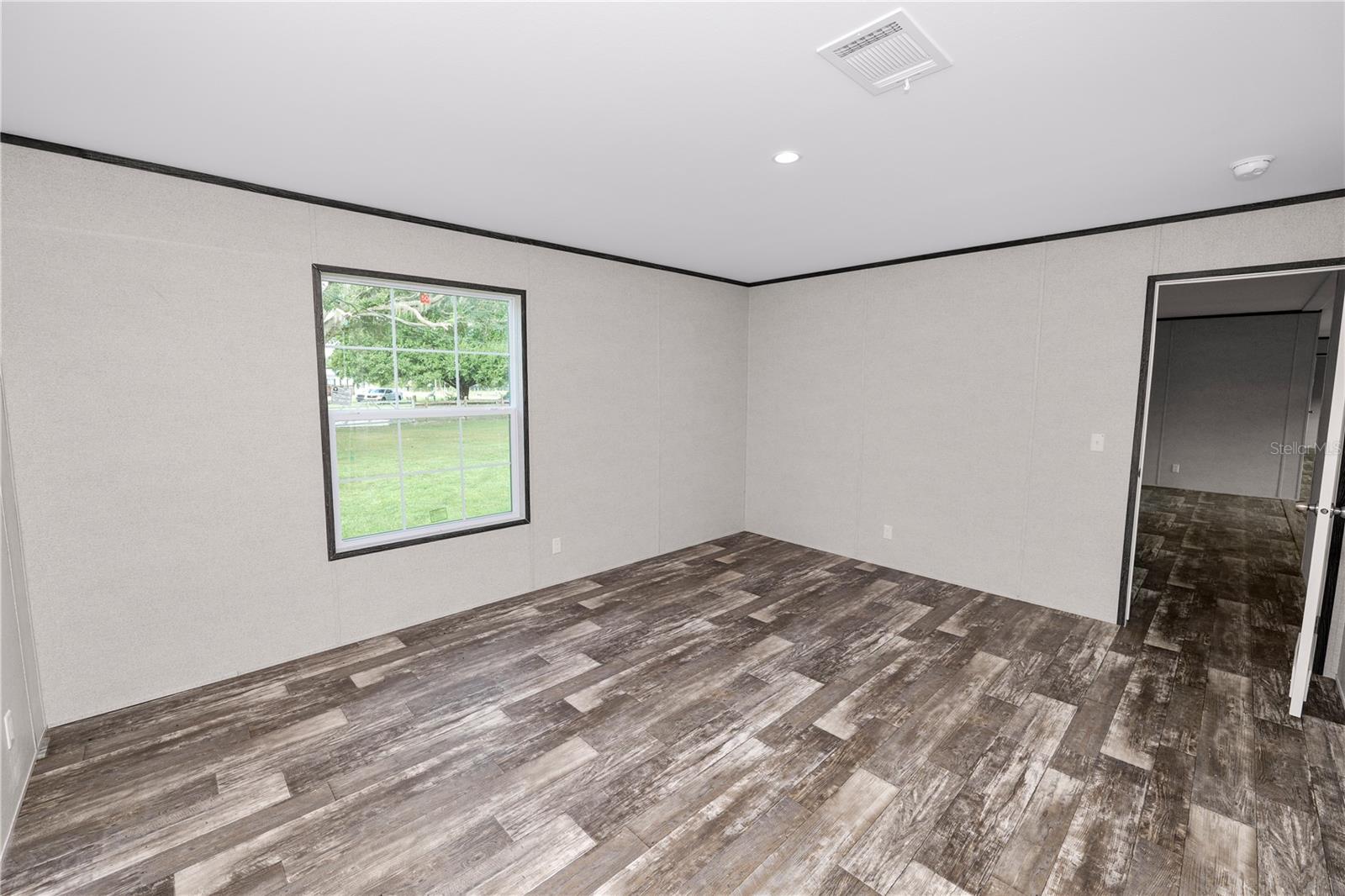 Image 29 of 59 For 7043 Glen Meadow Drive