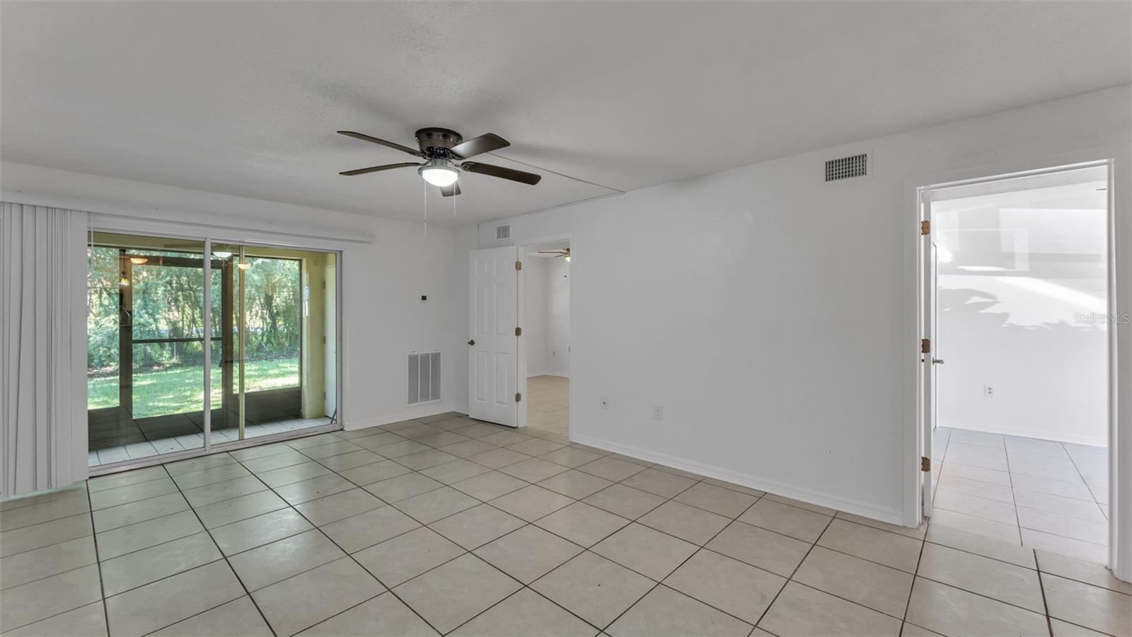 Image 13 of 30 For 141 Fernery Road D1