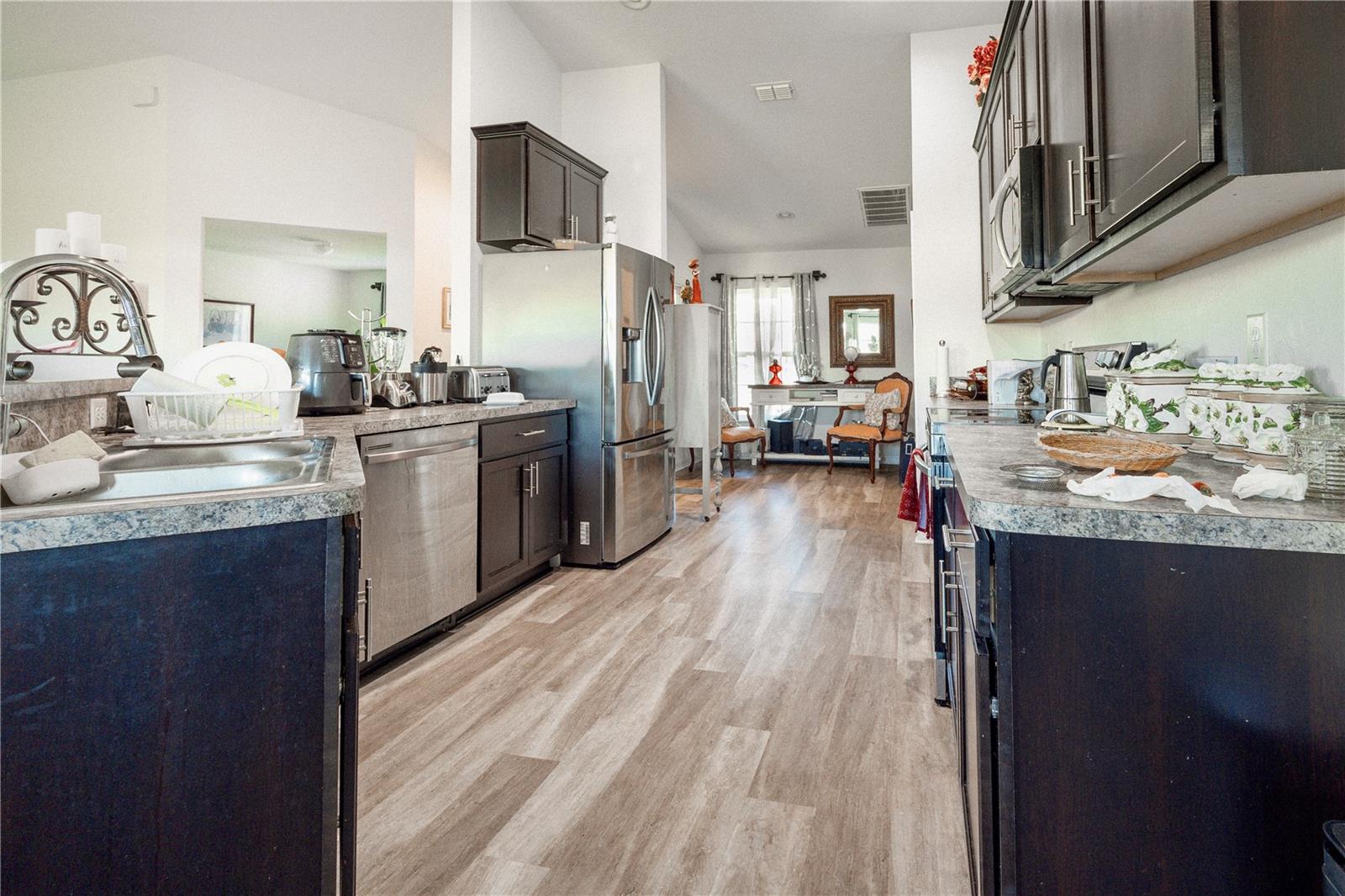 Image 12 of 37 For 394 9th Street