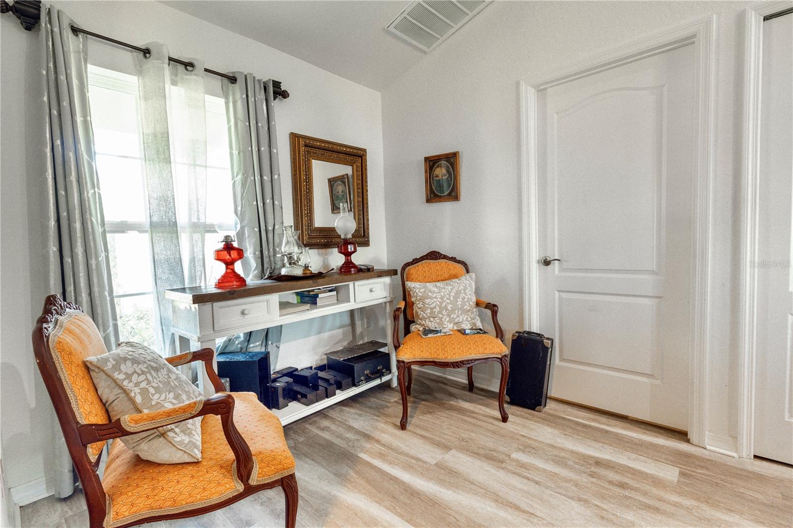 Image 16 of 37 For 394 9th Street