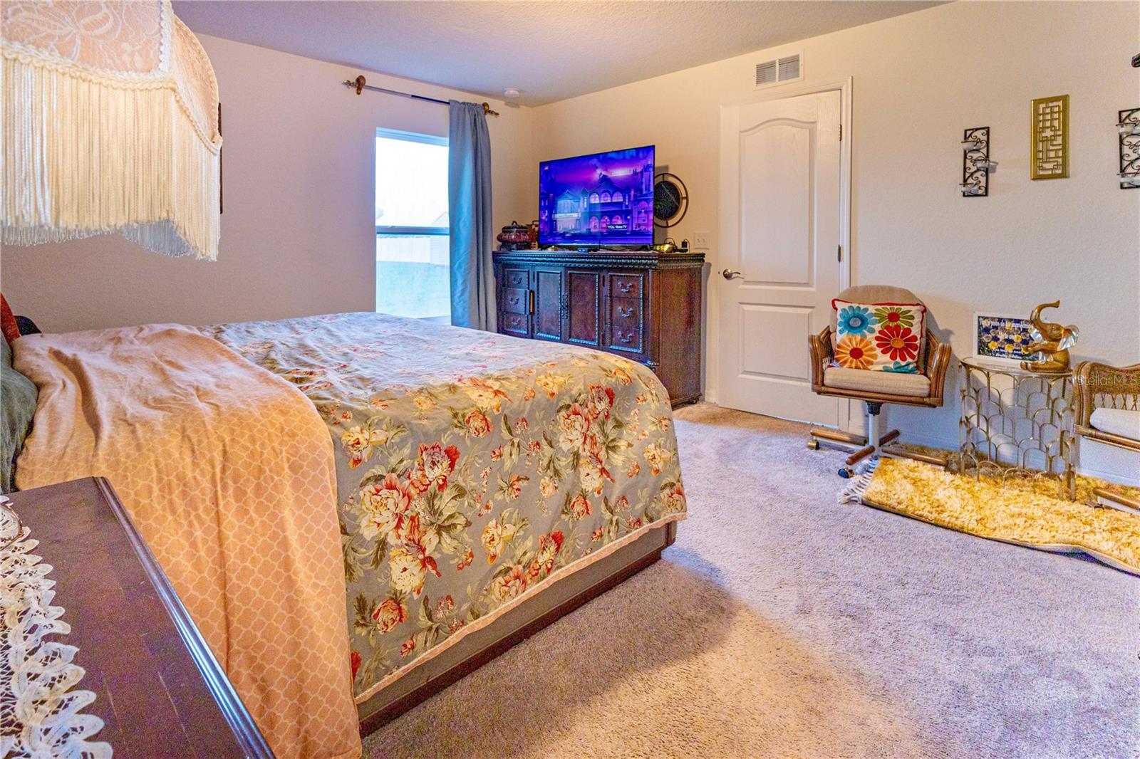 Image 19 of 37 For 394 9th Street