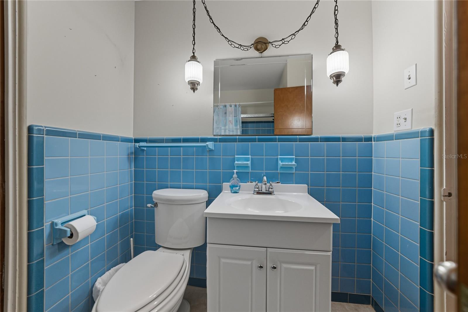 Image 25 of 42 For 307 Glendale Street