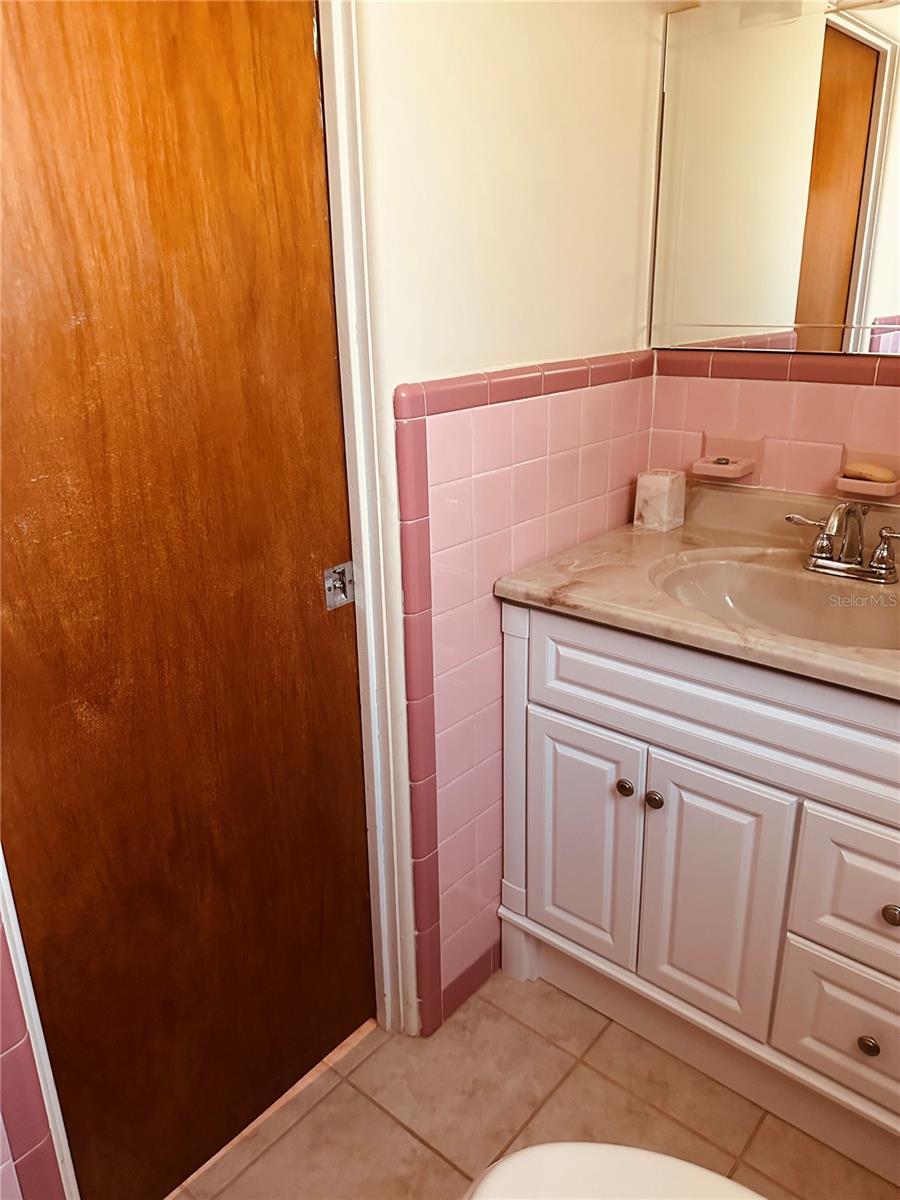 Image 31 of 42 For 307 Glendale Street