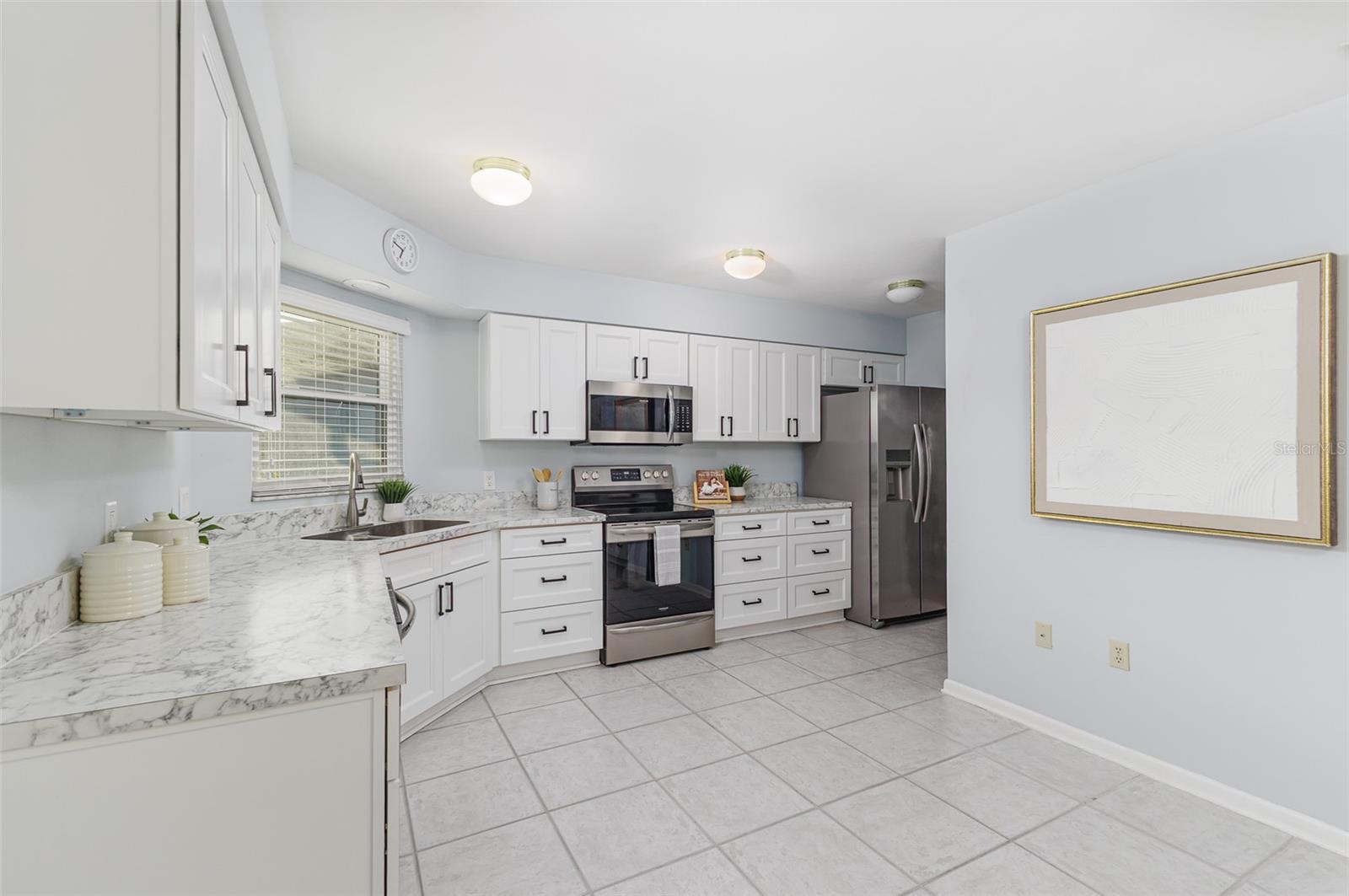 Image 8 of 39 For 4850 Squire Hollow Drive