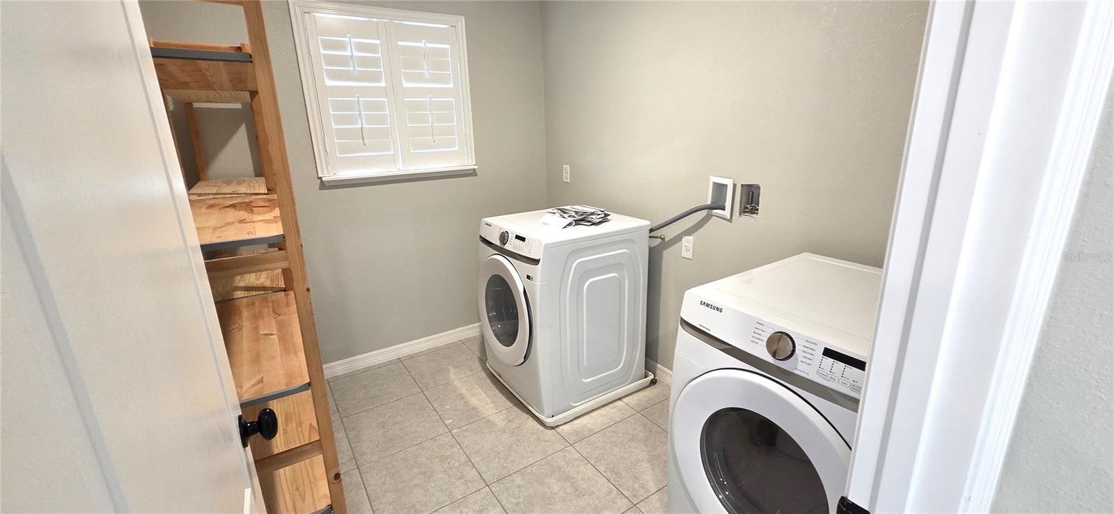 Image 25 of 52 For 581 Pawnee Court