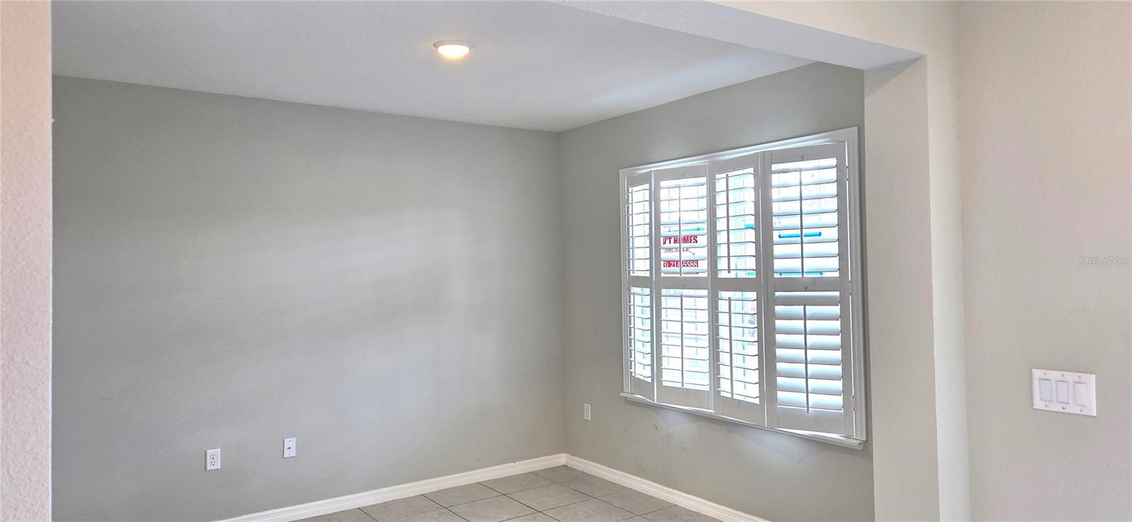 Image 5 of 52 For 581 Pawnee Court