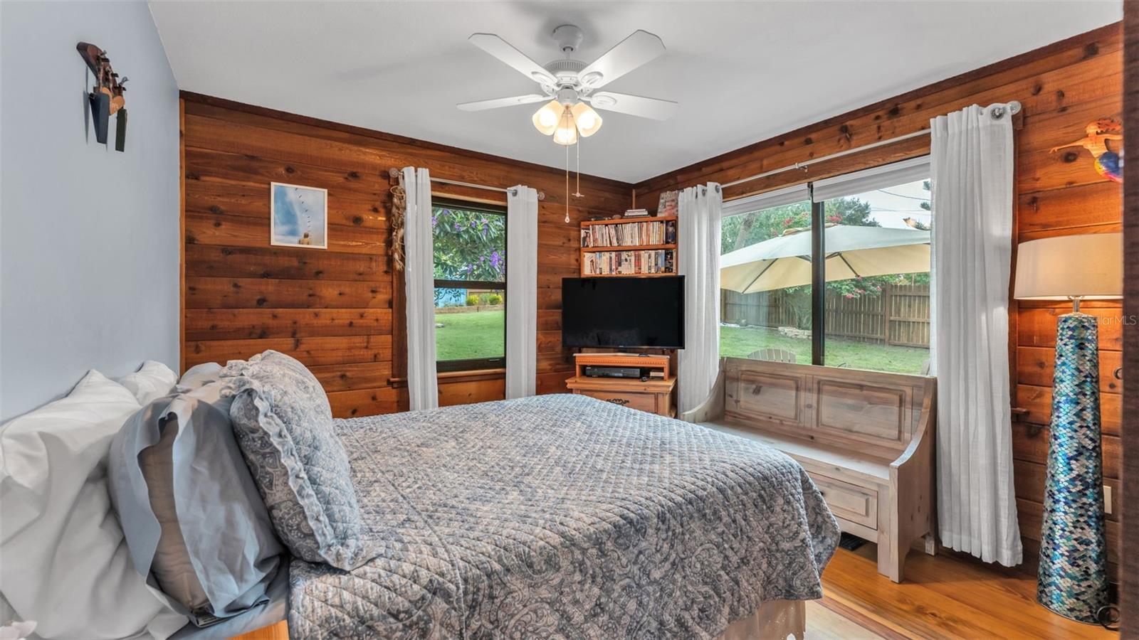 Image 31 of 67 For 219 Lake Menzies Boulevard